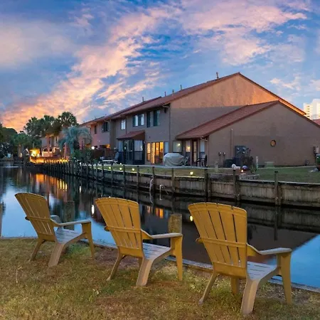 Stylish 4Br Canal View 11 Pools Beach House